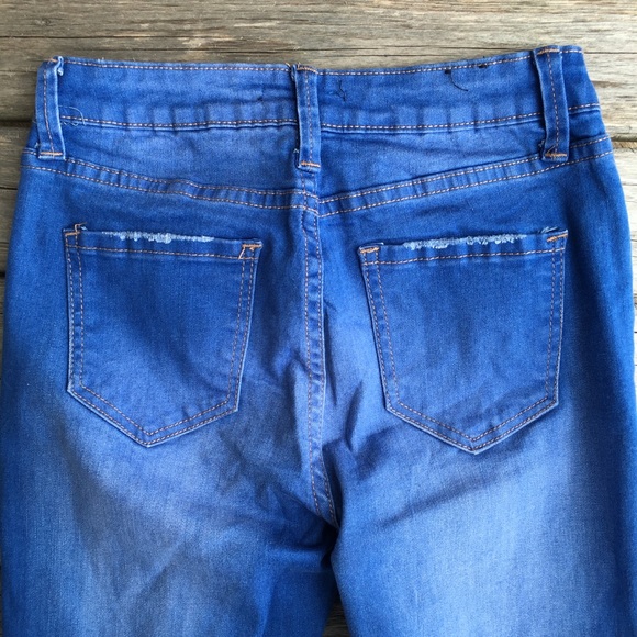 Fashion Nova Distressed Raw Hem Skinny Jeans - Picture 8 of 8